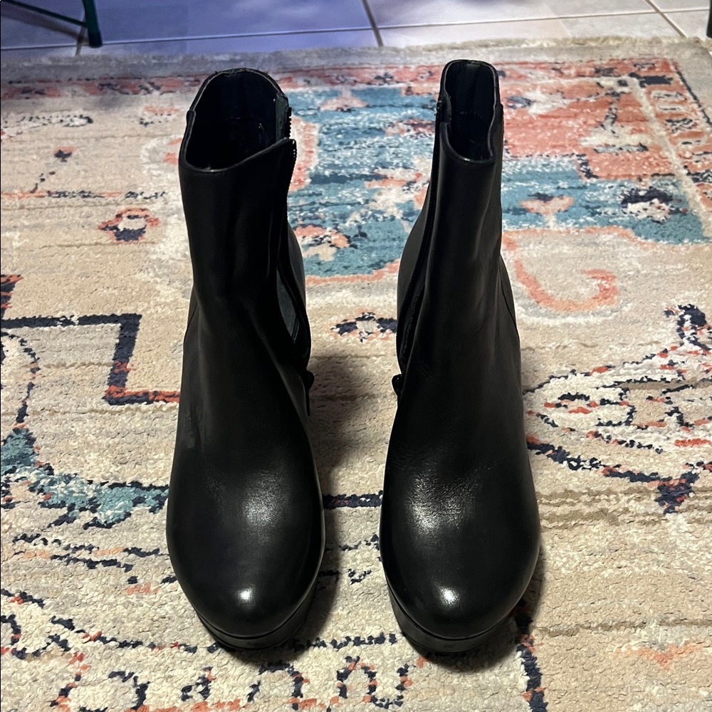 Steve Madden Black Ankle Boots